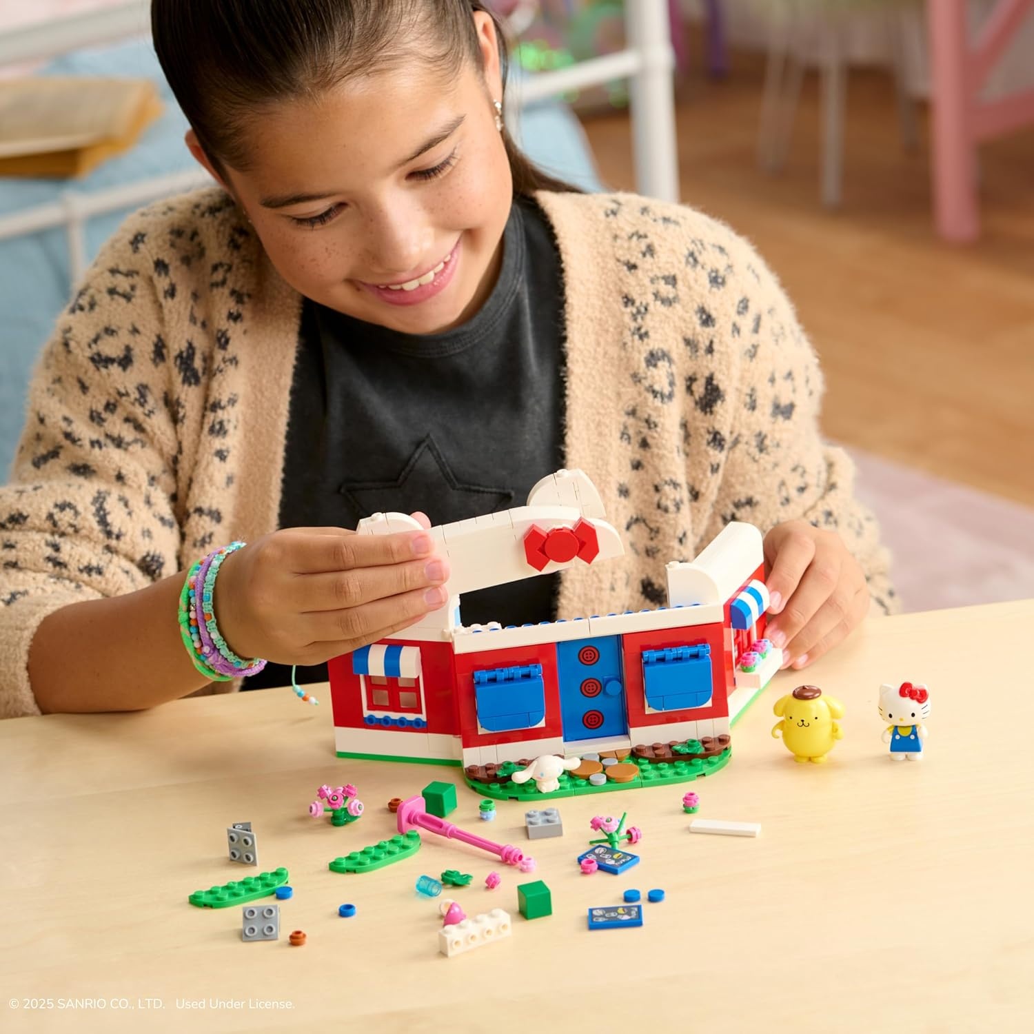 image:imageBLDR Hello Kitty and Friends Hello Kittys Dream Cafe Building Set 0076 with Hello Kitty Cinnamoroll and Pompompurin Minifigures Gift for Kids and Sanrio Fans Ages 8
