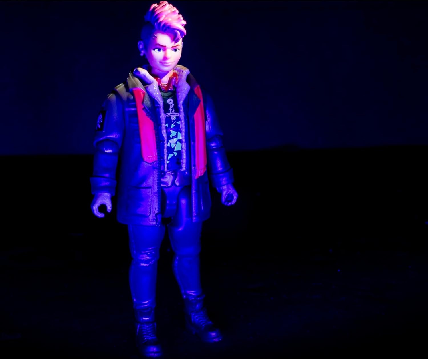 image:imageJazwares Stranger Things Tales from 85 HIC Flashlight Working Flashlight with Film Disc and 4Inch Nikki Baxter Figure with Hidden UV Deco Plus Accessories