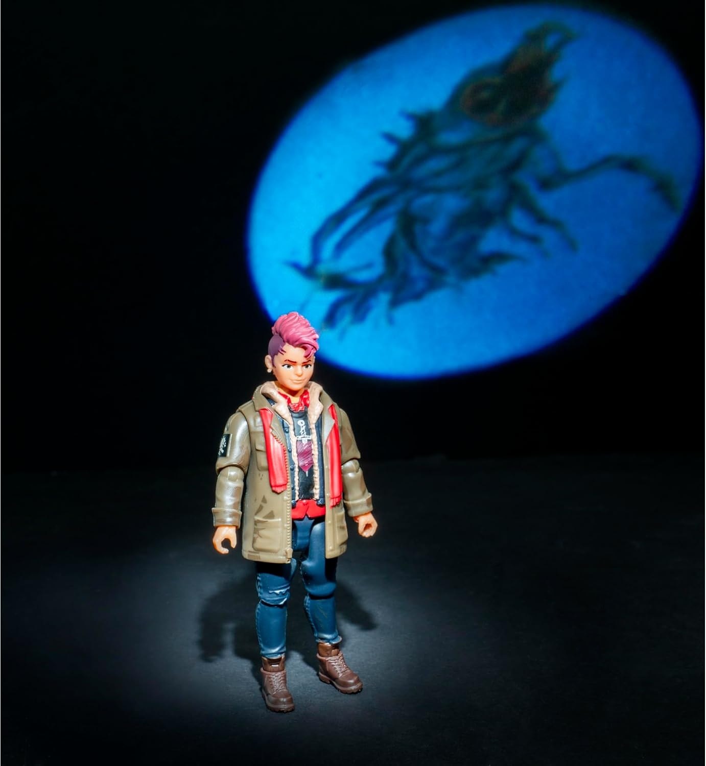 image:imageJazwares Stranger Things Tales from 85 HIC Flashlight Working Flashlight with Film Disc and 4Inch Nikki Baxter Figure with Hidden UV Deco Plus Accessories